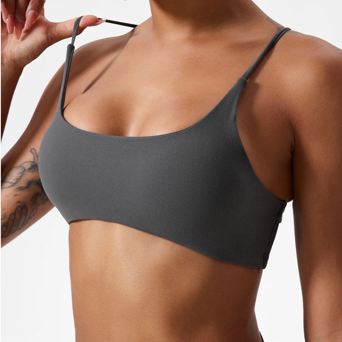 Ava Crisscross Sports Bra